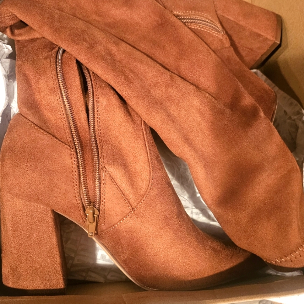 Woman boots